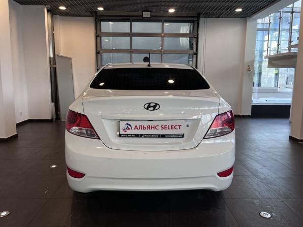 Hyundai Solaris I с пробегом 2013 года, цена 600 000 рублей, 217971 км, седан, Автокод Объявления