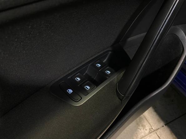 Volkswagen Golf VII с пробегом 2013 года, цена 830 000 рублей, 185900 км, хэтчбек, Автокод Объявления