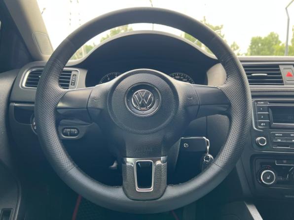 Volkswagen Jetta VI с пробегом 2013 года, цена 943 000 рублей, 232006 км, седан, Автокод Объявления