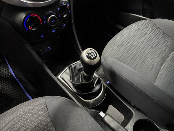 Hyundai Solaris I Рестайлинг с пробегом 2014 года, цена 995 000 рублей, 114809 км, седан, Автокод Объявления