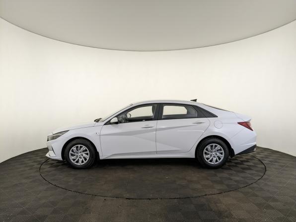 Hyundai Elantra VII (CN7) с пробегом 2022 года, цена 1 845 000 рублей, 70157 км, седан, Автокод Объявления