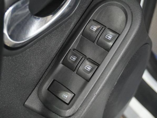 Renault Duster I Рестайлинг с пробегом 2015 года, цена 1 032 000 рублей, 229077 км, внедорожник, Автокод Объявления