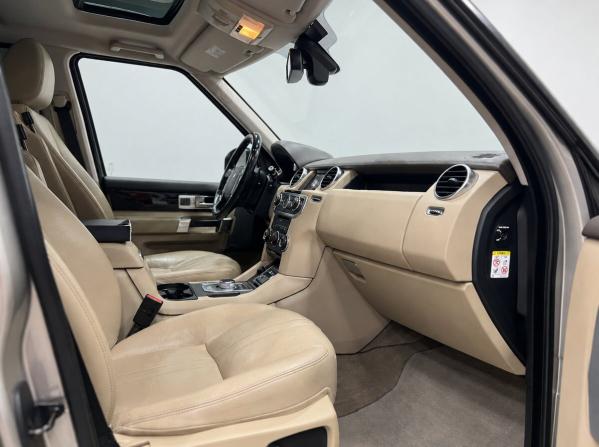 Land Rover Discovery IV Рестайлинг с пробегом 2016 года, цена 2 750 000 рублей, 170000 км, внедорожник, Автокод Объявления