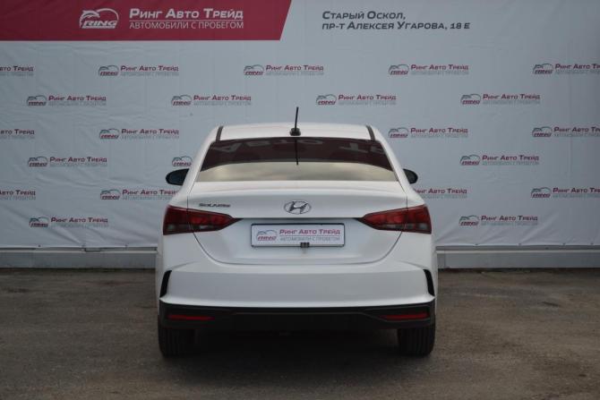 Hyundai Solaris II Рестайлинг с пробегом 2021 года, цена 1 650 000 рублей, 118338 км, седан, Автокод Объявления