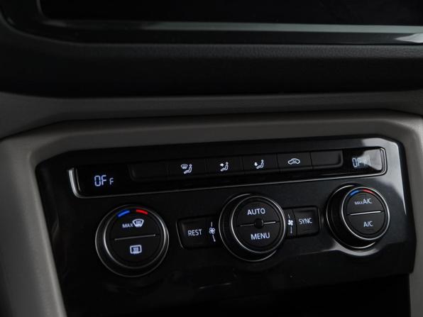 Volkswagen Tiguan II с пробегом 2018 года, цена 2 149 046 рублей, 207992 км, внедорожник, Автокод Объявления