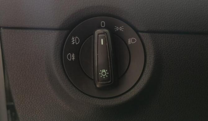 Skoda Octavia III (A7) Рестайлинг с пробегом 2018 года, цена 699 000 рублей, 428000 км, лифтбек, Автокод Объявления