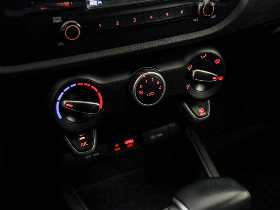 Kia Rio IV Санкт-Петербург  - изображение 14