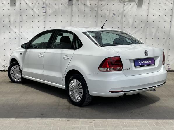 Volkswagen Polo V Рестайлинг с пробегом 2016 года, цена 1 265 000 рублей, 99536 км, седан, Автокод Объявления