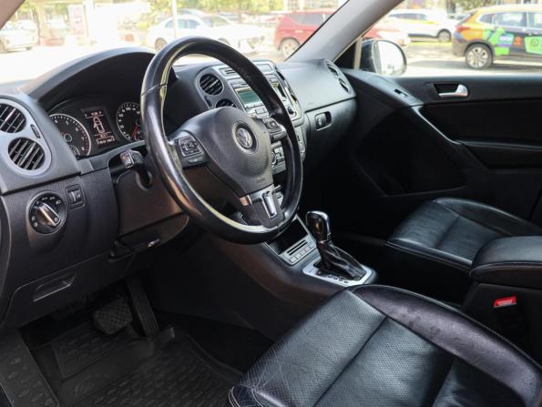 Volkswagen Tiguan I Рестайлинг с пробегом 2011 года, цена 1 090 000 рублей, 274089 км, внедорожник, Автокод Объявления