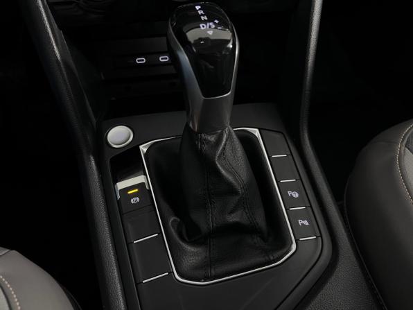 Volkswagen Taos I с пробегом 2022 года, цена 2 327 000 рублей, 95272 км, внедорожник, Автокод Объявления