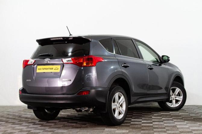 Toyota RAV4 IV (XA40) с пробегом 2013 года, цена 1 653 815 рублей, 115800 км, внедорожник, Автокод Объявления