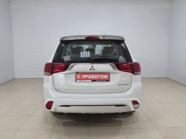 Mitsubishi Outlander III Рестайлинг 3 с пробегом 2022 года, цена 2 950 000 рублей, 906 км, внедорожник, Автокод Объявления