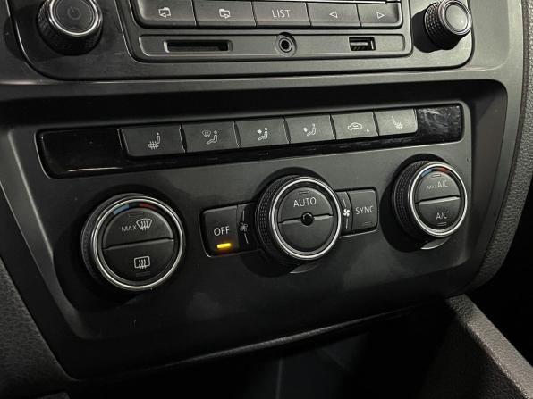 Volkswagen Jetta VI Рестайлинг с пробегом 2015 года, цена 1 099 000 рублей, 135844 км, седан, Автокод Объявления