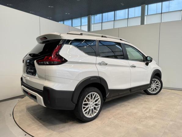 Mitsubishi Xpander I Рестайлинг с пробегом 2023 года, цена 2 550 000 рублей, 30058 км, внедорожник, Автокод Объявления