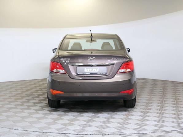 Hyundai Solaris I Рестайлинг с пробегом 2015 года, цена 990 000 рублей, 64394 км, седан, Автокод Объявления