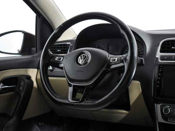 Volkswagen Polo V Рестайлинг с пробегом 2016 года, цена 720 000 рублей, 213100 км, седан, Автокод Объявления