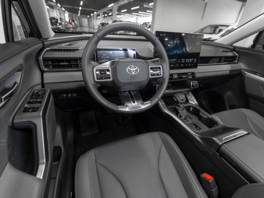 Toyota RAV4 VI (XA60) Москва  - изображение 7