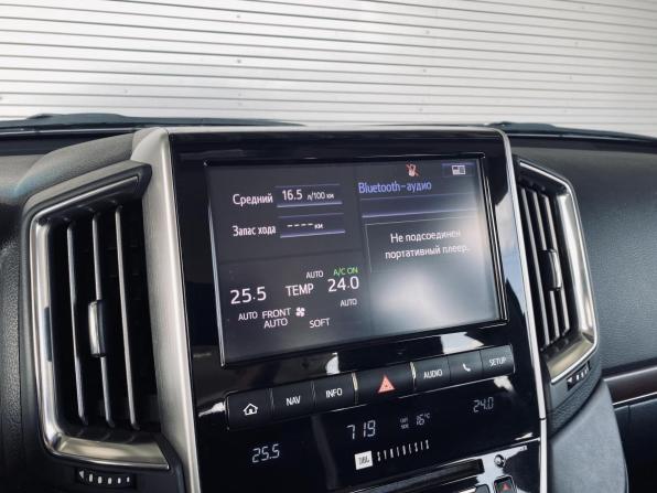Toyota Land Cruiser 200 Series Рестайлинг 2 с пробегом 2020 года, цена 7 450 000 рублей, 153717 км, внедорожник, Автокод Объявления