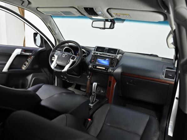 Toyota Land Cruiser Prado 150 Series Рестайлинг 1 с пробегом 2016 года, цена 3 349 000 рублей, 172000 км, внедорожник, Автокод Объявления