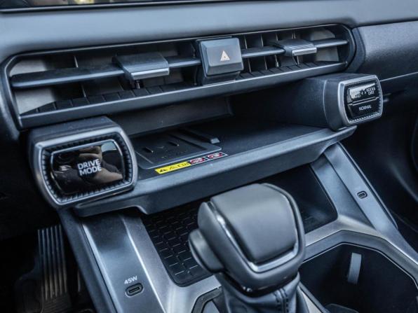 Toyota RAV4 VI (XA60) с пробегом 2025 года, цена 4 347 800 рублей, 38 км, внедорожник, Автокод Объявления