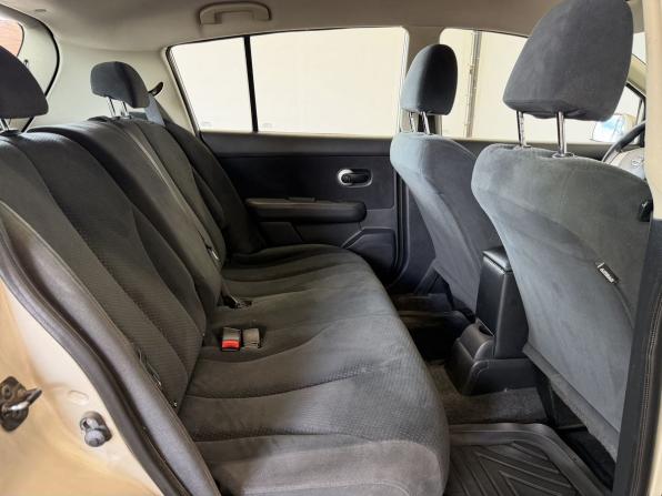 Nissan Tiida I Рестайлинг с пробегом 2012 года, цена 810 000 рублей, 220830 км, хэтчбек, Автокод Объявления
