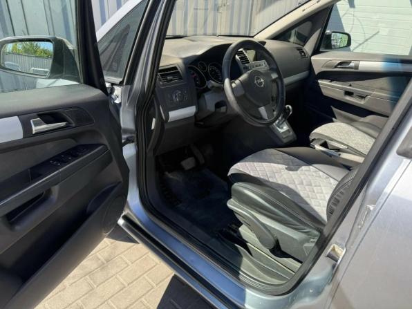 Opel Zafira B с пробегом 2006 года, цена 490 000 рублей, 235831 км, минивэн, Автокод Объявления