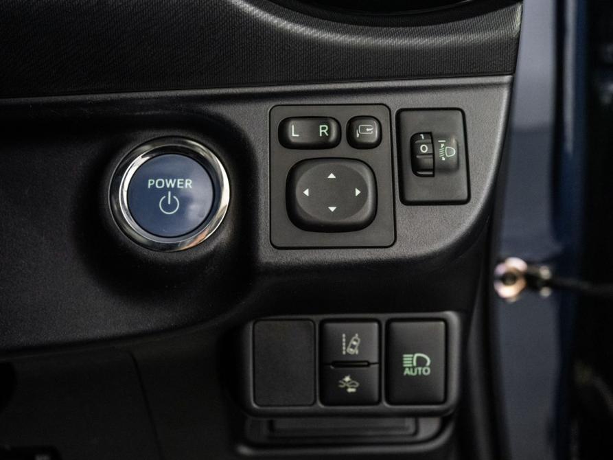 Toyota Aqua I Рестайлинг Иркутск  - изображение 17