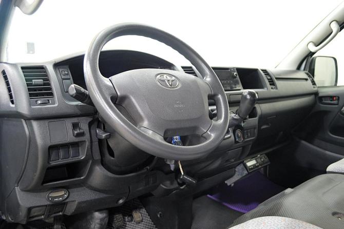Toyota HiAce H200 Рестайлинг с пробегом 2014 года, цена 3 350 000 рублей, 127500 км, минивэн, Автокод Объявления