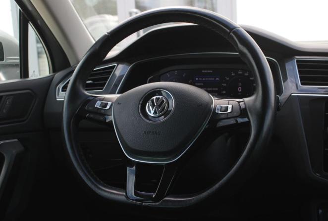 Volkswagen Tiguan II с пробегом 2020 года, цена 2 820 000 рублей, 69343 км, внедорожник, Автокод Объявления