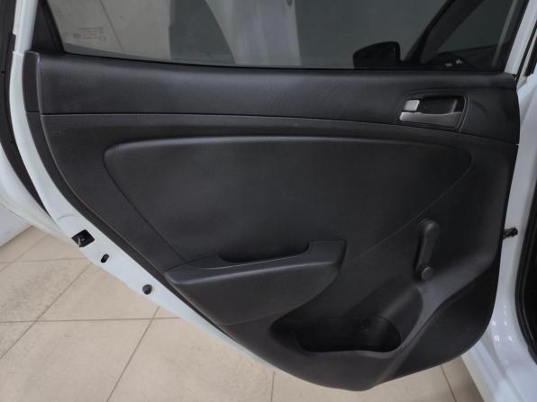 Hyundai Solaris I Рестайлинг с пробегом 2014 года, цена 890 000 рублей, 127210 км, седан, Автокод Объявления