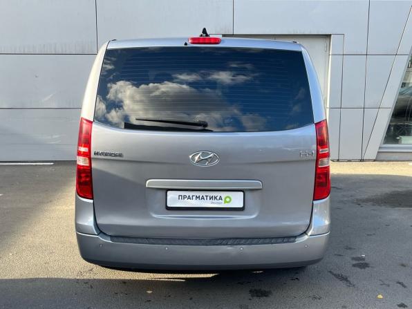 Hyundai H-1 II Рестайлинг 2 с пробегом 2018 года, цена 2 549 000 рублей, 144807 км, минивэн, Автокод Объявления