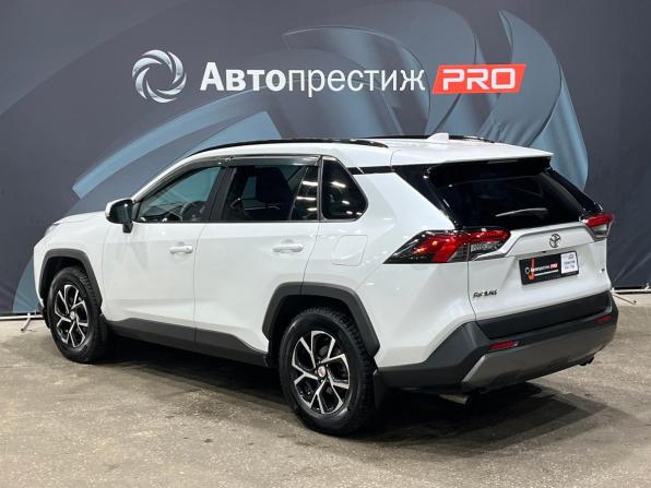 Toyota RAV4 V (XA50) с пробегом 2021 года, цена 3 449 000 рублей, 99857 км, внедорожник, Автокод Объявления