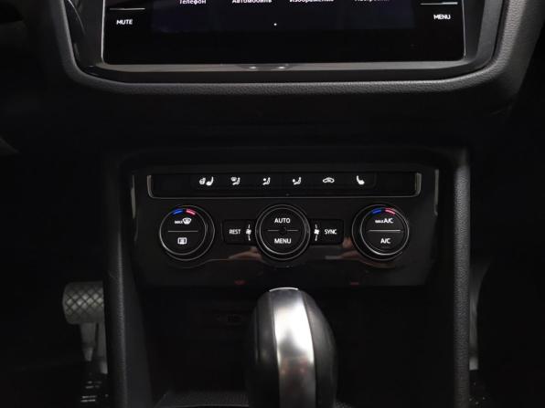 Volkswagen Tiguan II с пробегом 2019 года, цена 1 815 000 рублей, 142000 км, внедорожник, Автокод Объявления