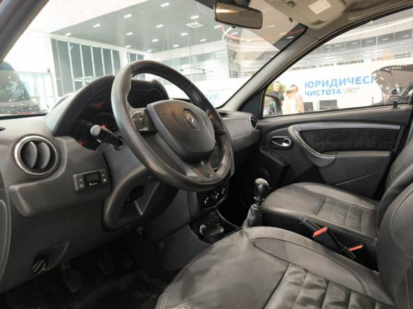 Renault Duster I Рестайлинг с пробегом 2017 года, цена 930 000 рублей, 236525 км, внедорожник, Автокод Объявления