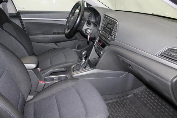 Hyundai Elantra VI (AD) с пробегом 2016 года, цена 1 029 000 рублей, 158468 км, седан, Автокод Объявления