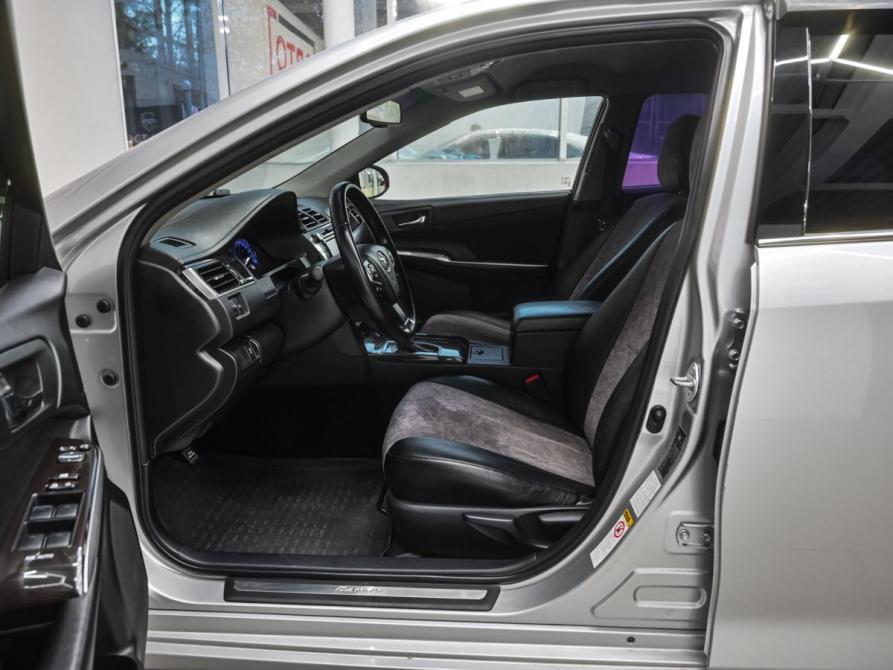 Toyota Camry VII (XV50) Рестайлинг Челябинск  - изображение 14