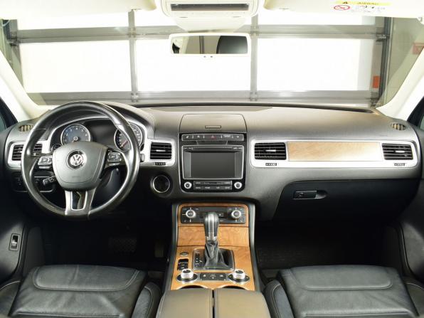 Volkswagen Touareg II Рестайлинг с пробегом 2015 года, цена 3 119 995 рублей, 197193 км, внедорожник, Автокод Объявления