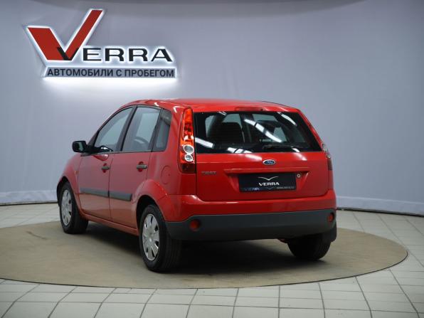 Ford Fiesta Mk5 с пробегом 2008 года, цена 250 000 рублей, 196163 км, хэтчбек, Автокод Объявления