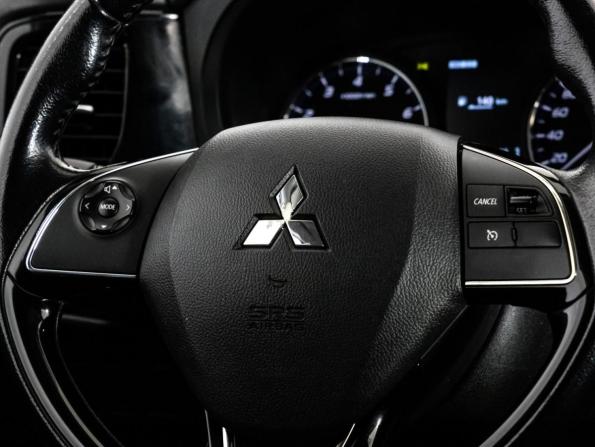 Mitsubishi Outlander III Рестайлинг 2 с пробегом 2016 года, цена 1 610 000 рублей, 161943 км, внедорожник, Автокод Объявления