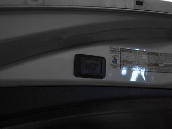 Toyota RAV4 IV (XA40) Рестайлинг с пробегом 2017 года, цена 1 990 000 рублей, 198132 км, внедорожник, Автокод Объявления