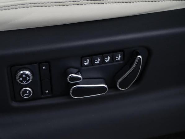 Bentley Bentayga I Рестайлинг с пробегом 2020 года, цена 23 600 000 рублей, 20424 км, внедорожник, Автокод Объявления