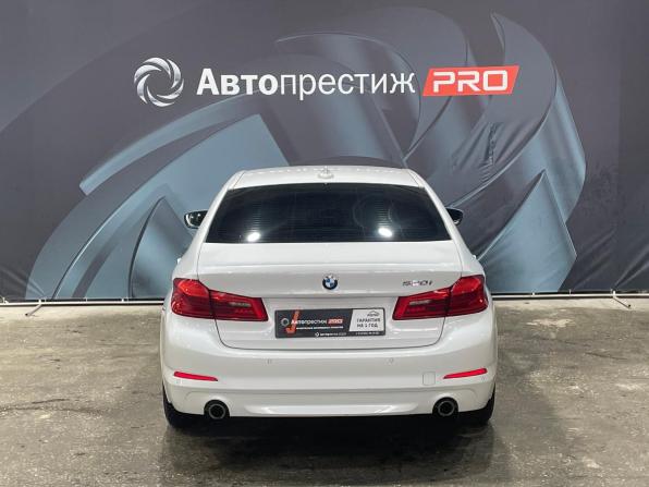 BMW 5 серии VII (G30/G31/G38) с пробегом 2017 года, цена 2 850 000 рублей, 48130 км, седан, Автокод Объявления
