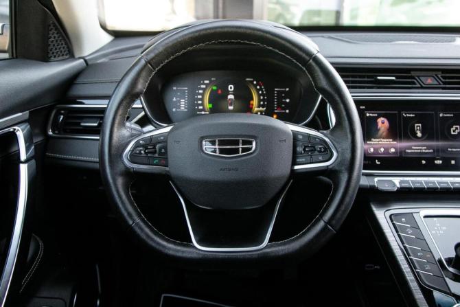 Geely Atlas Pro с пробегом 2022 года, цена 2 045 000 рублей, 70250 км, внедорожник, Автокод Объявления