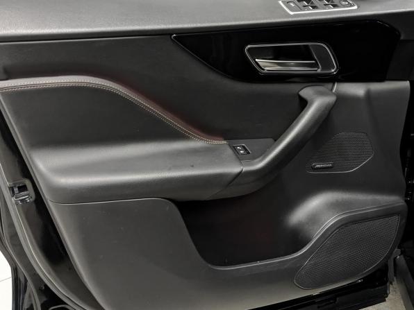 Jaguar F-Pace I с пробегом 2020 года, цена 3 850 000 рублей, 67928 км, внедорожник, Автокод Объявления