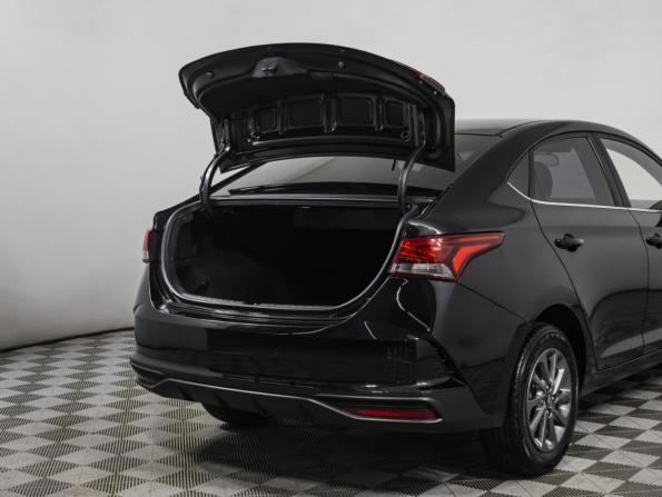 Hyundai Solaris II Рестайлинг с пробегом 2021 года, цена 1 749 000 рублей, 48838 км, седан, Автокод Объявления