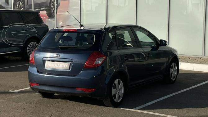 Kia Ceed I Рестайлинг с пробегом 2010 года, цена 650 000 рублей, 305673 км, хэтчбек, Автокод Объявления