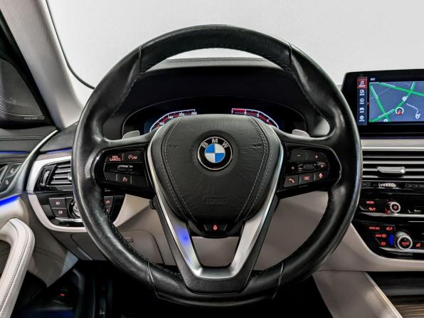 BMW 5 серии VII (G30/G31/G38) с пробегом 2019 года, цена 4 075 000 рублей, 68382 км, седан, Автокод Объявления