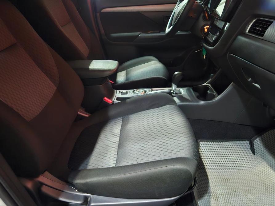 Mitsubishi Outlander III Рестайлинг Вологда  - изображение 13