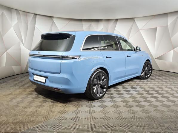 Li Auto (Lixiang) L8 I с пробегом 2023 года, цена 5 995 000 рублей, 44607 км, внедорожник, Автокод Объявления