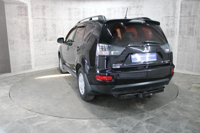 Mitsubishi Outlander II Рестайлинг с пробегом 2011 года, цена 981 000 рублей, 185428 км, внедорожник, Автокод Объявления
